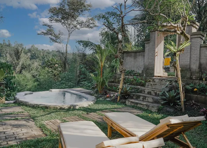 Villa The Fire Flies Garden Penginyahan