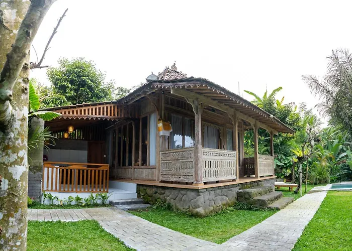The Fire Flies Garden Villa *