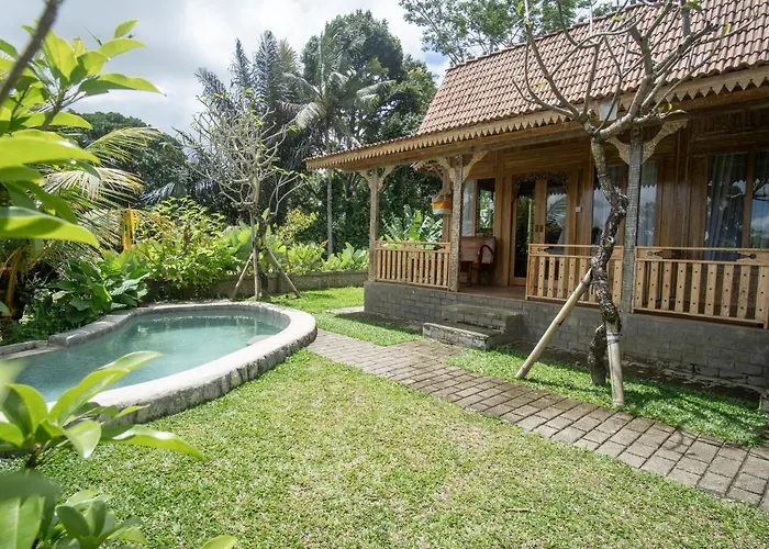 The Fire Flies Garden Villa Penginyahan